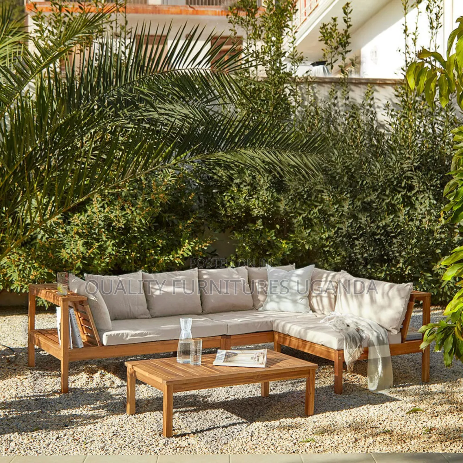 5 Seats Johnson L Sofa