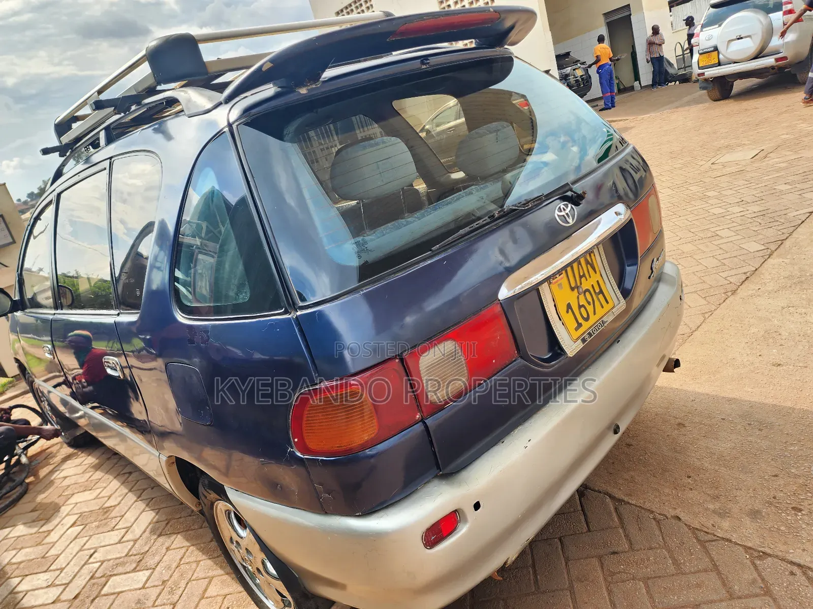Toyota Ipsum 1999 Blue