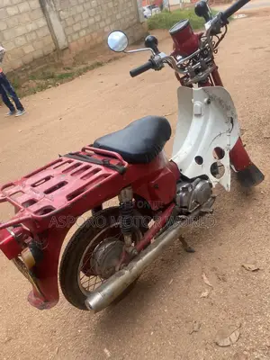 Yamaha 2017 Red