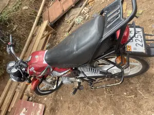 TVS HLX 125 2022 Red