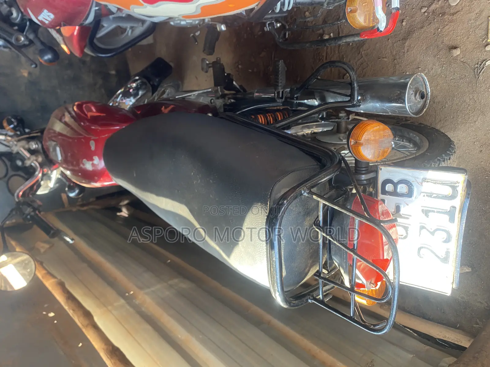 Bajaj Boxer 100 2021 Red