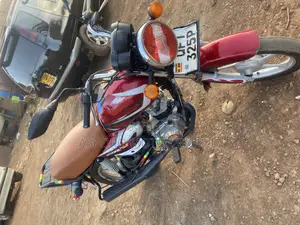 TVS HLX 125 2022 Red