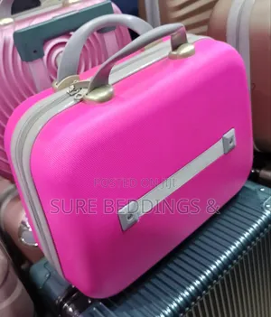 Simple Beauty Suitcase