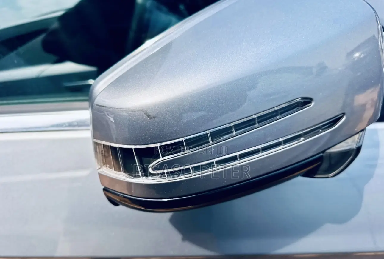 Mercedes-Benz E300 2010 Gray