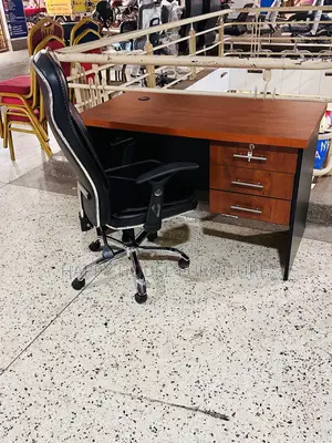 Reclining Chair With Office Table