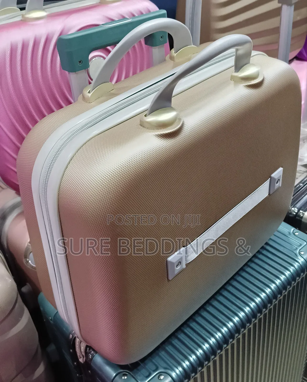 Otto Beauty Suitcase