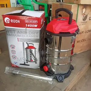 Vacuum Cleaner / Wet and Dry 30ltrs