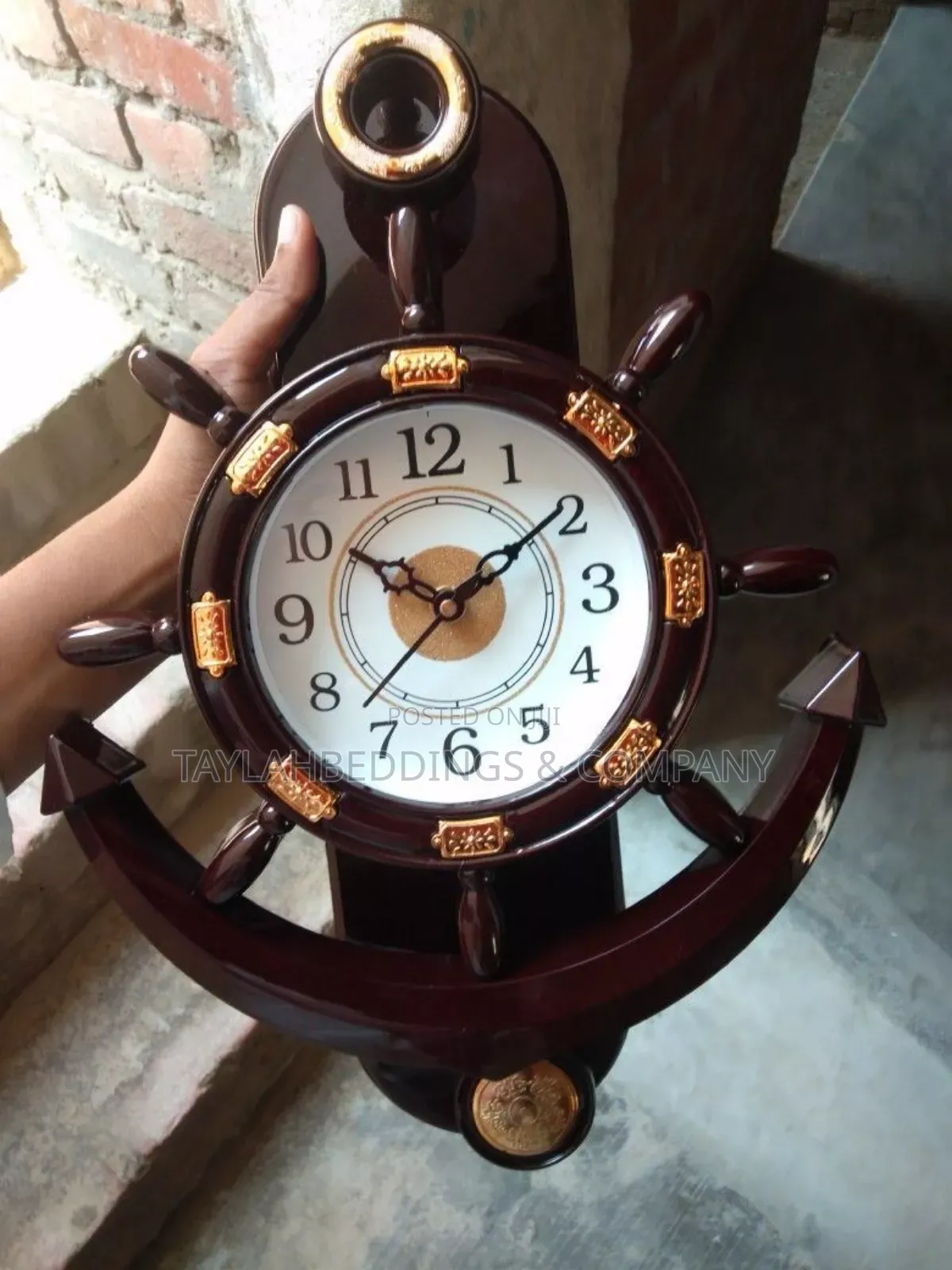 Pendulum Brown / Black Designer Wall Clock