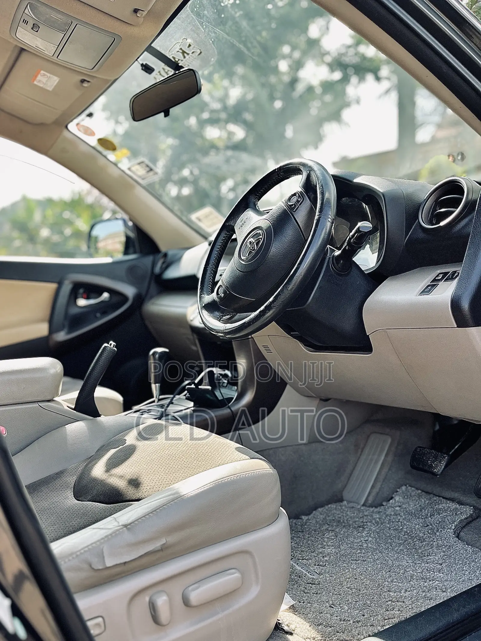 Toyota Vanguard 2008 Gray