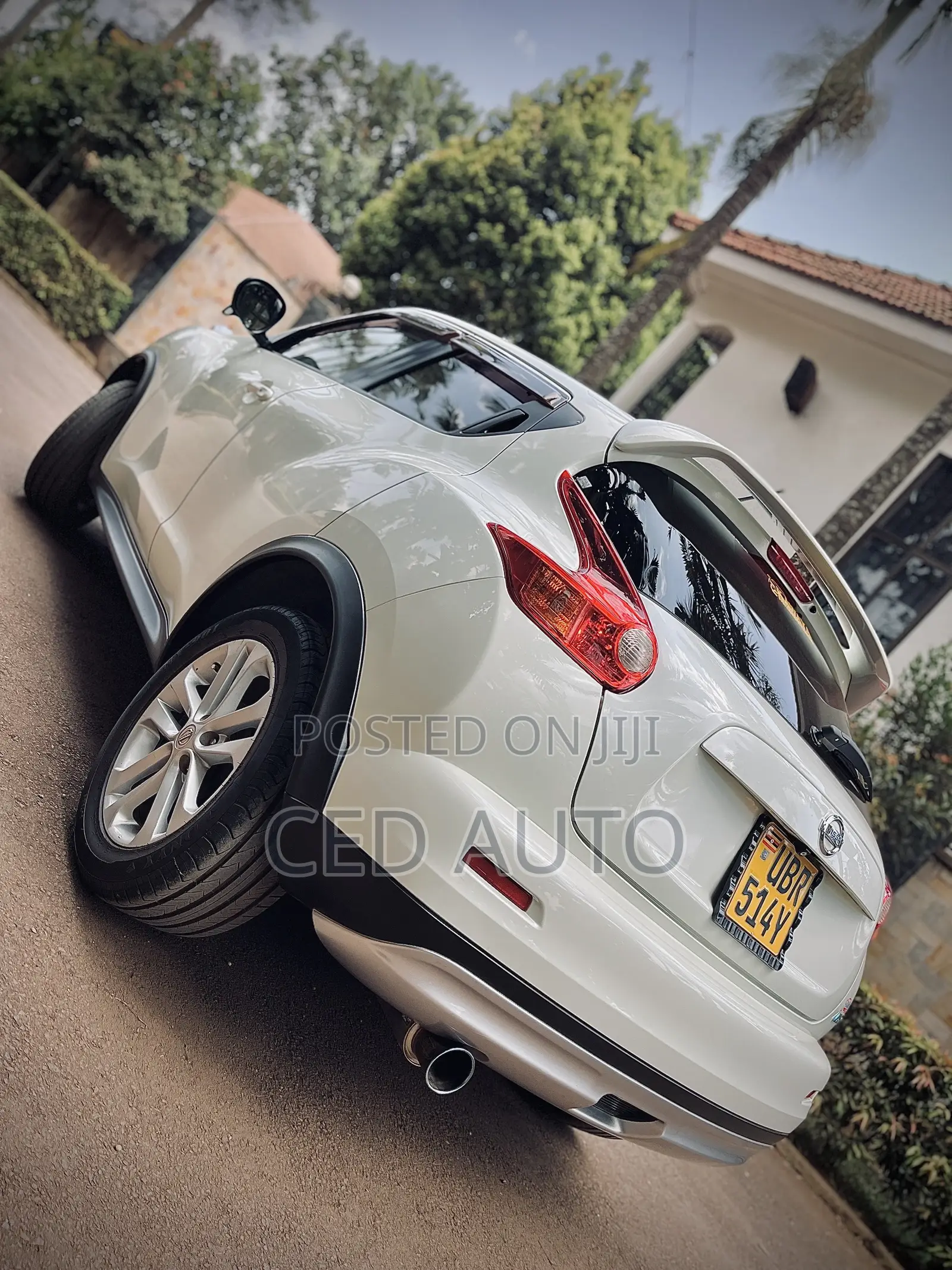 Nissan Juke 2012 White