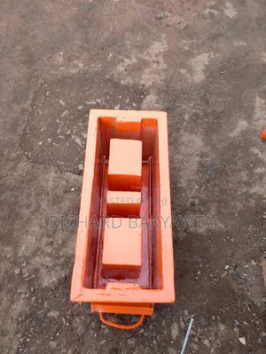 Single Manual Brick Making Machine