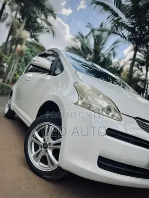 Toyota Ractis 2008 White
