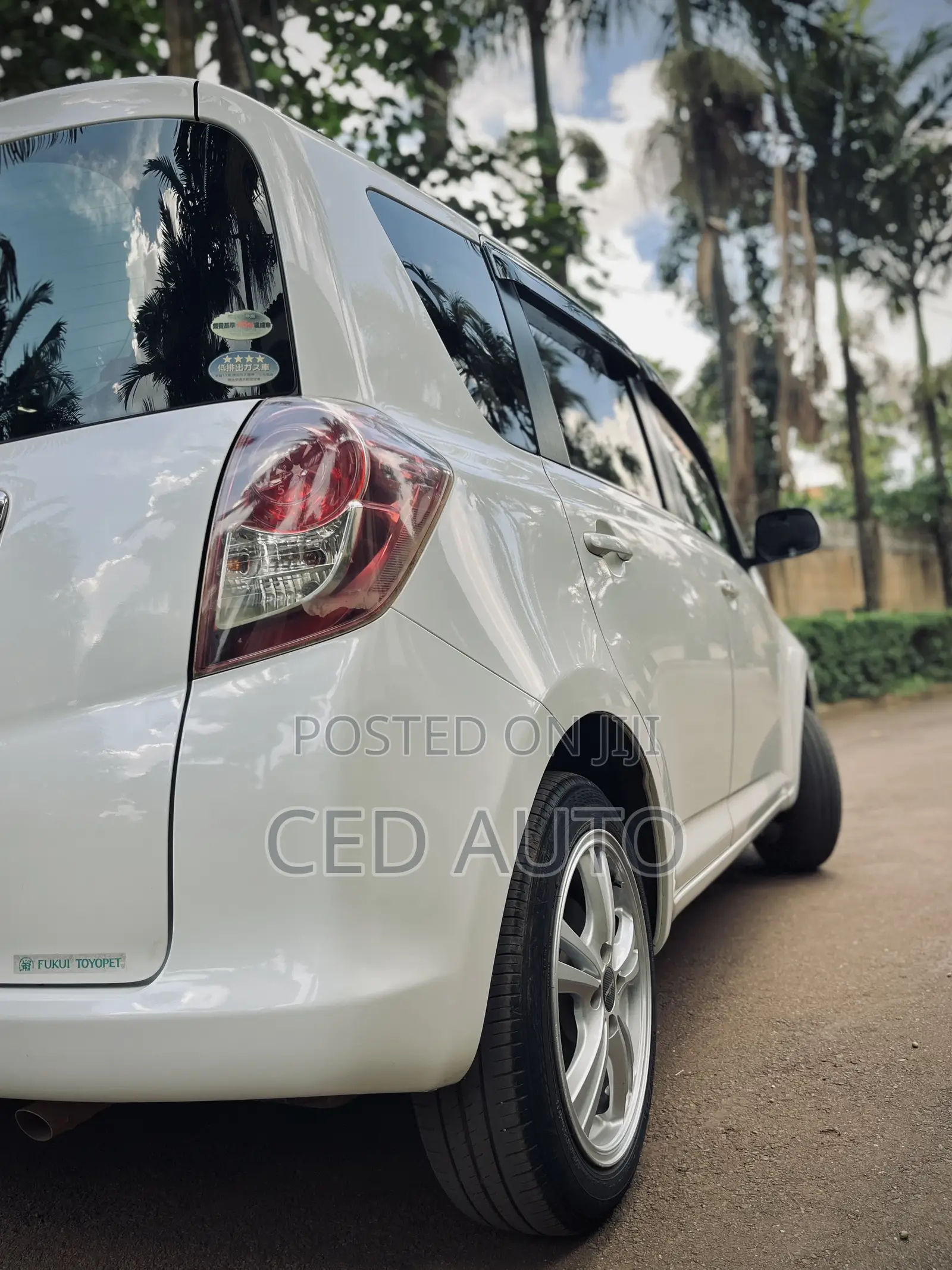 Toyota Ractis 2008 White