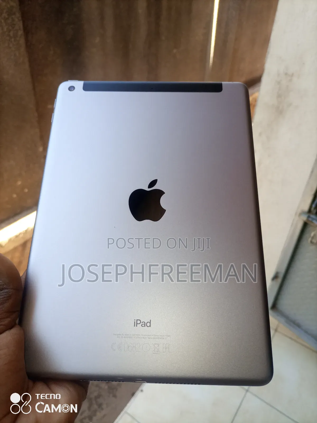 Apple iPad 10.2 (2019) 32 GB Gray