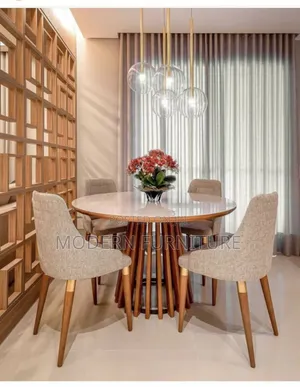 Simple Luxury Dining Table of Four Seaters