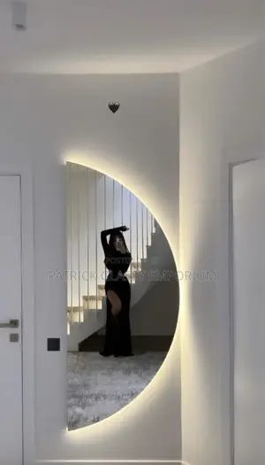 D Lightening Mirror