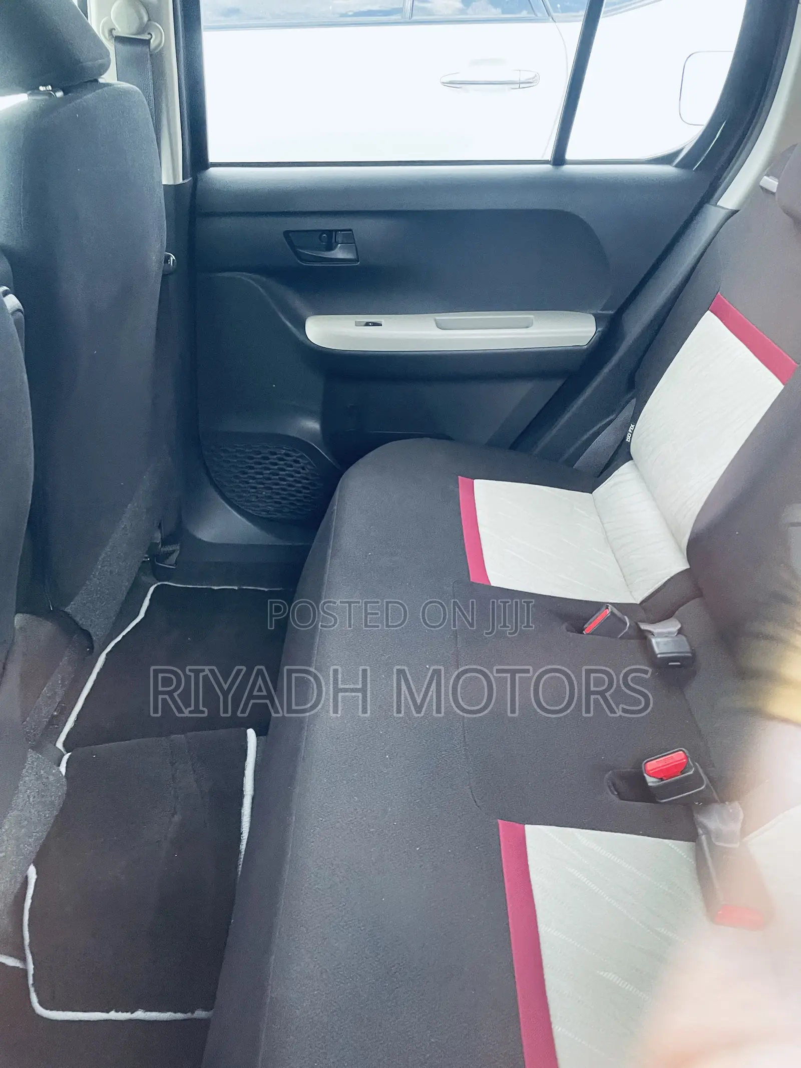 Toyota Passo 2017 Green