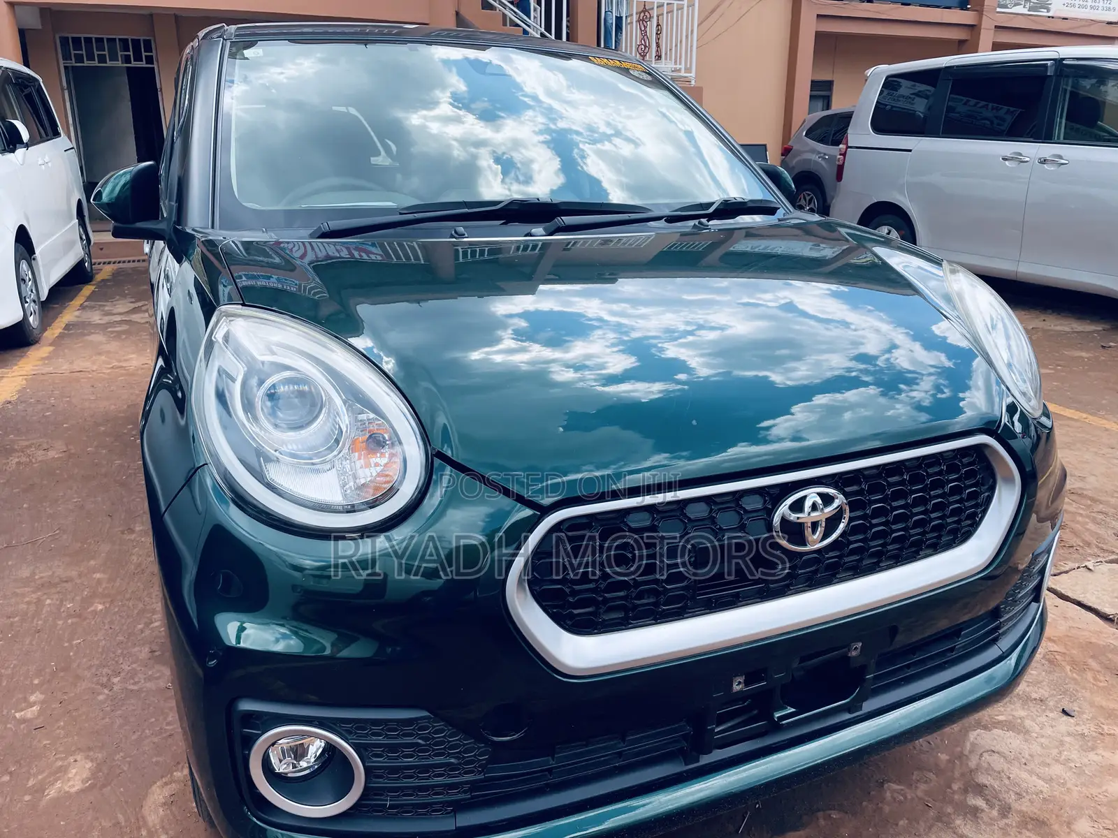 Toyota Passo 2017 Green
