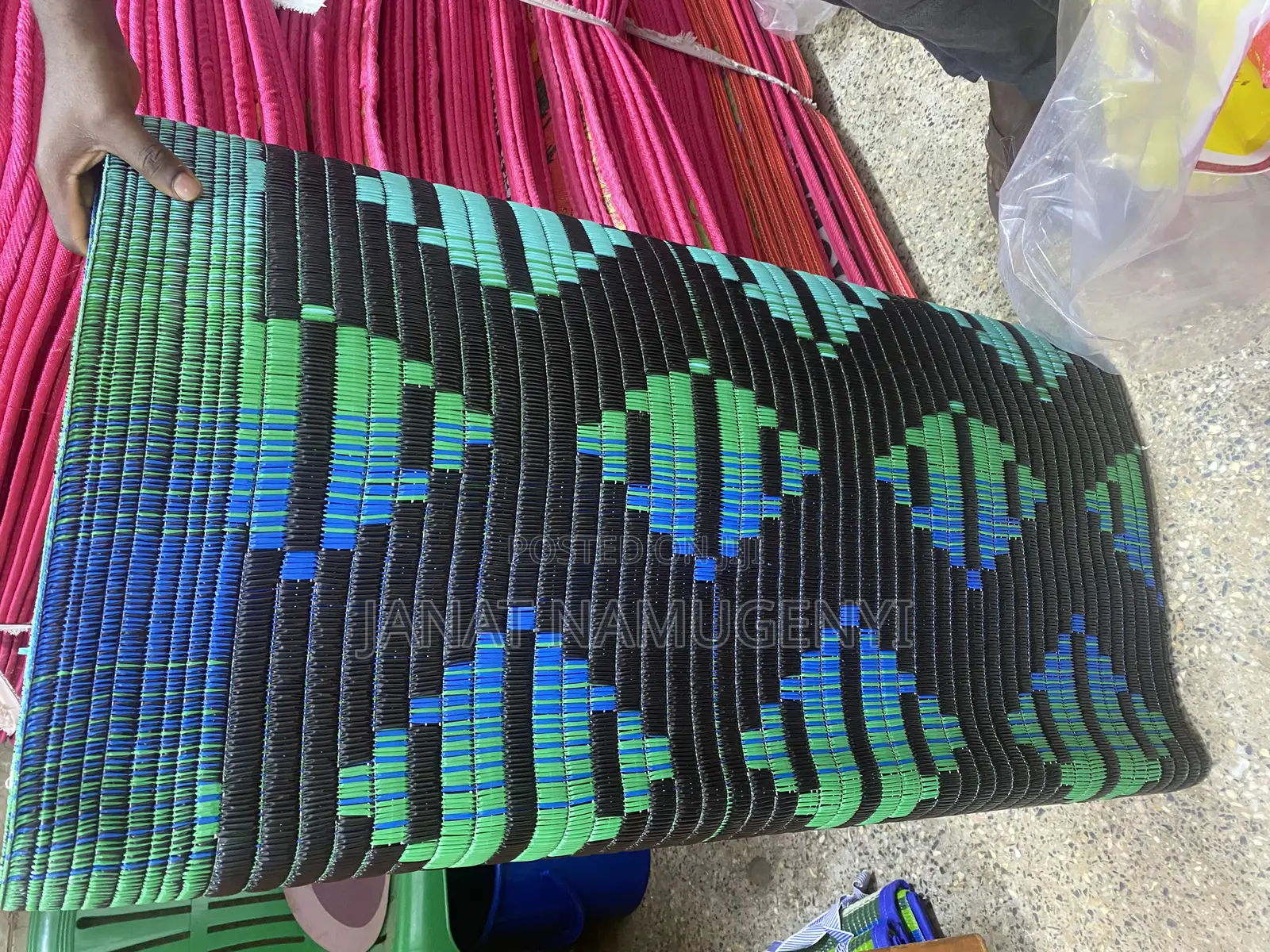 Knitted Mats Available in Different Prints11