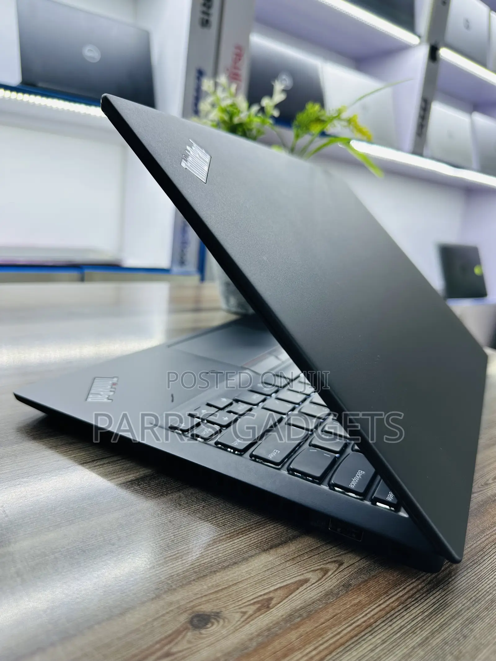 Laptop Lenovo ThinkPad T14s G4 16GB Intel Core I7 SSD 512GB