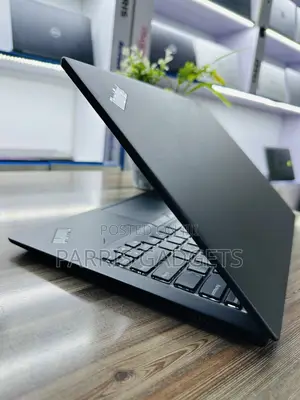 Laptop Lenovo ThinkPad T14s G4 16GB Intel Core I7 SSD 512GB