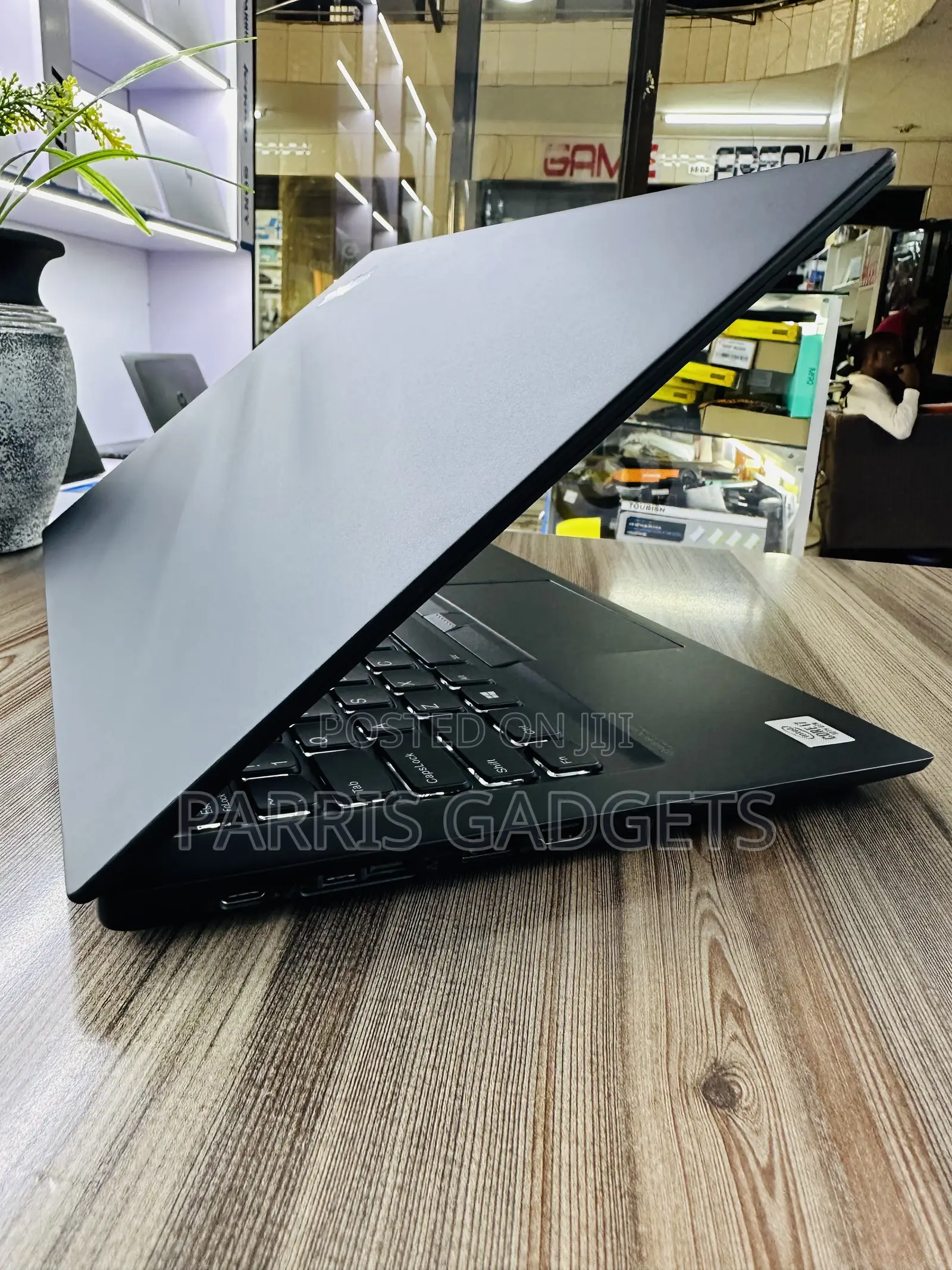Laptop Lenovo ThinkPad T14s G4 16GB Intel Core I7 SSD 512GB
