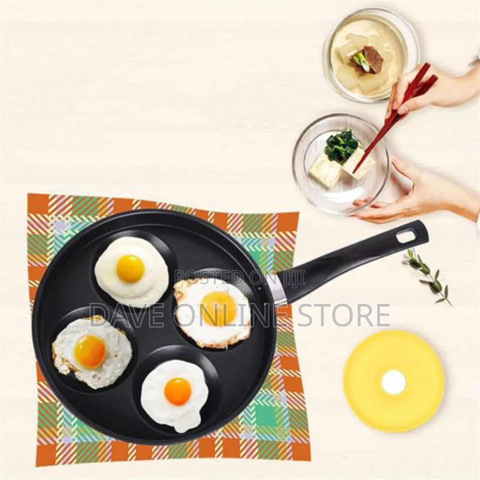 Non-Stick Iron Egg Cooker Ring Egg Frying Pan 4-Cup Shape,