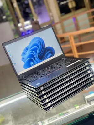 Laptop Lenovo Thinkpad T490s 8GB Intel Core I5 SSHD (Hybrid) 250GB