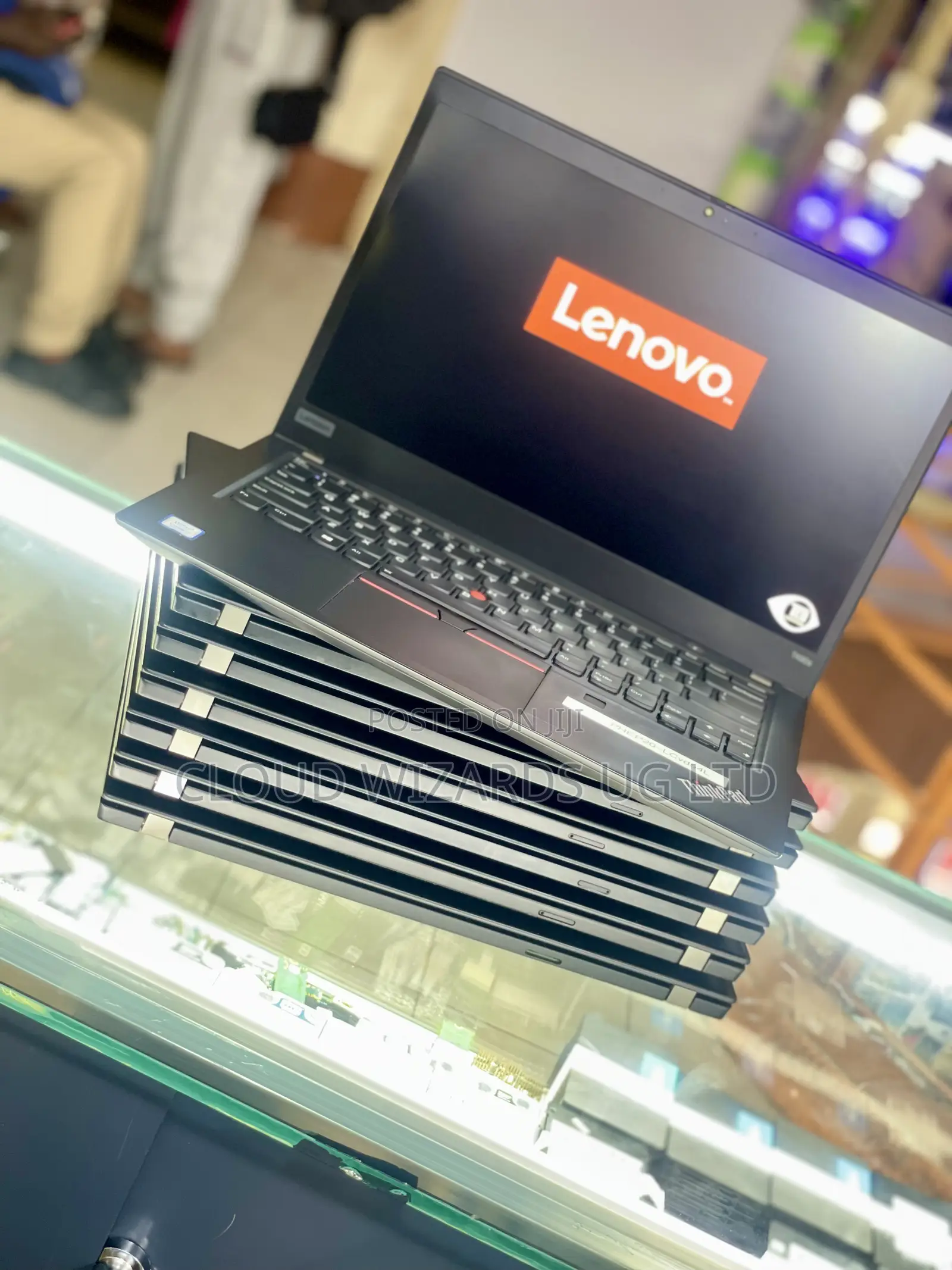 Laptop Lenovo Thinkpad T490s 8GB Intel Core I5 SSHD (Hybrid) 250GB