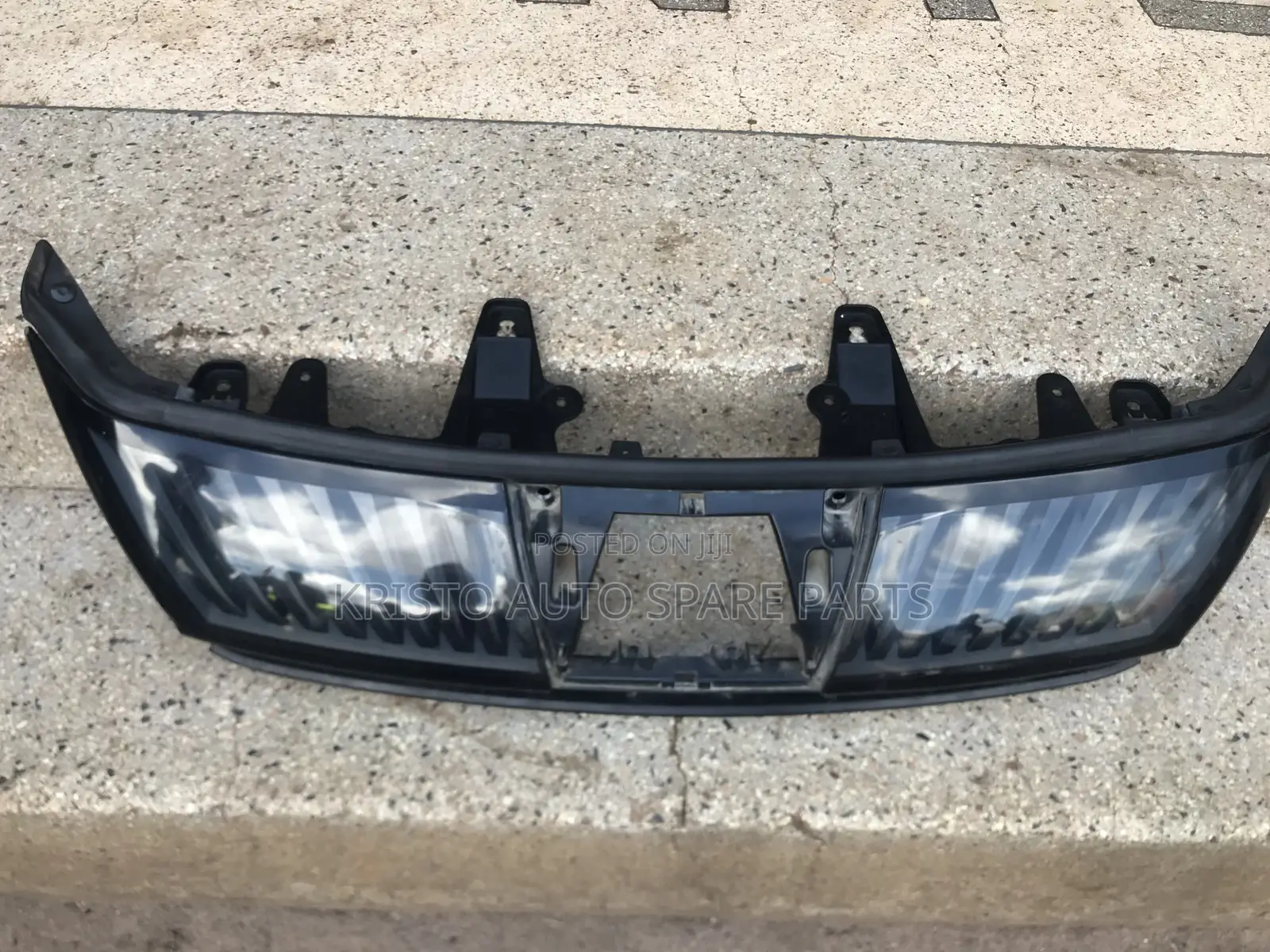Grill Harrier 2014