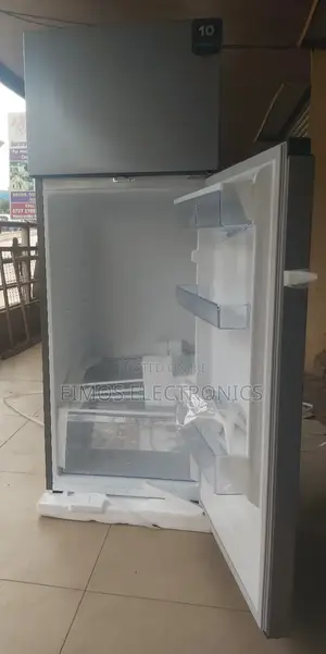 270 Litres Hisense Fridge With Despenser