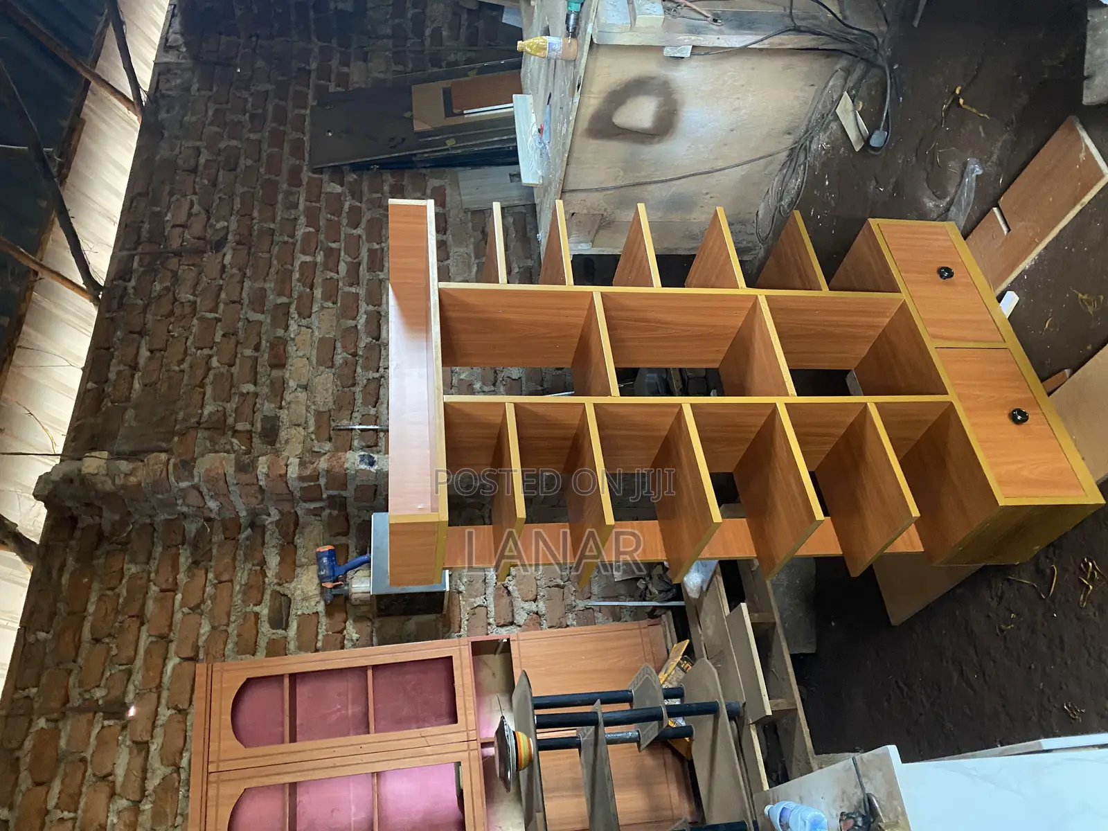 Shoe Rack Golden Tic