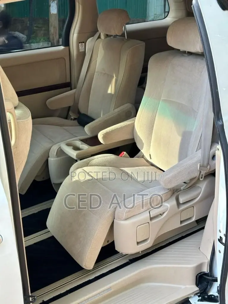 Toyota Alphard 2010 White