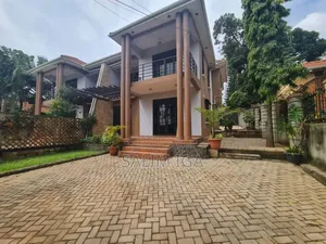 4bdrm Townhouse / Terrace in Kololo Property, Central Division