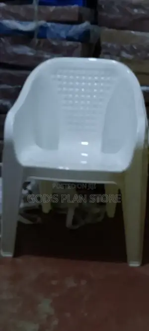 White Plastic Sofa Chairs