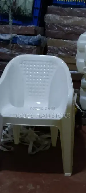 White Plastic Sofa Chairs