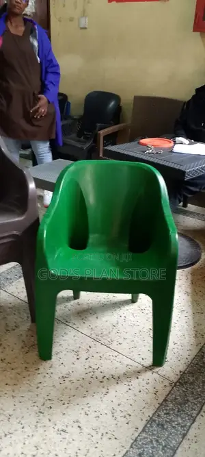 Green Plastic Chairs (Sofa)