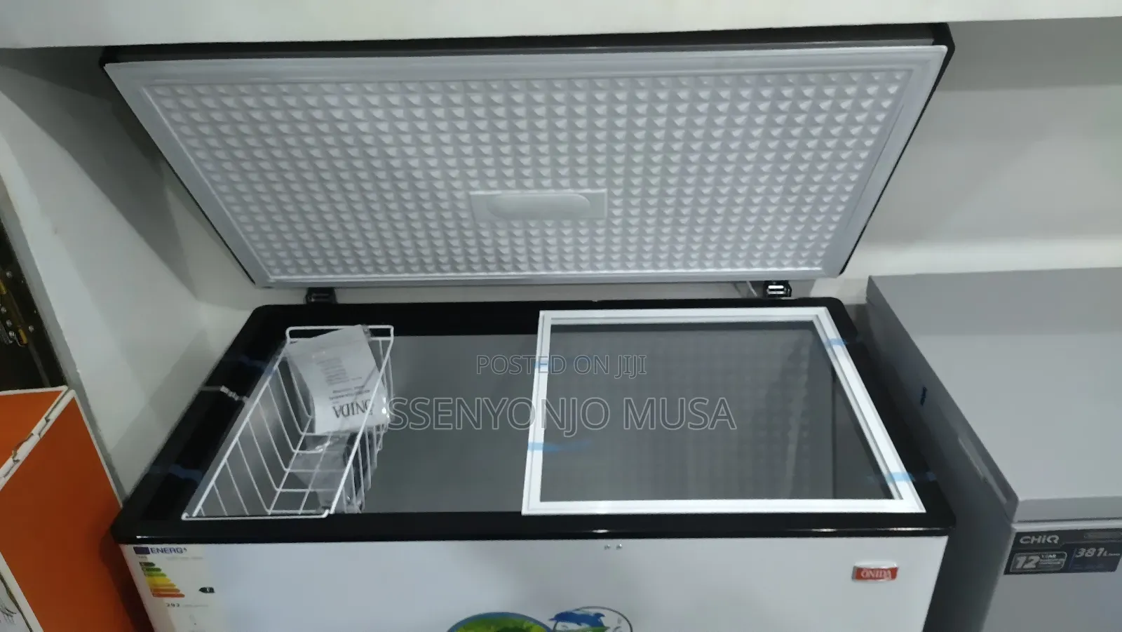 Onida Chest Freezer 420l - 292kwh/Annum, Silver.