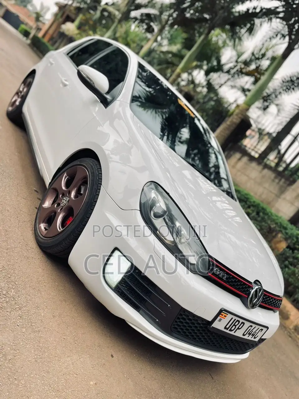 Volkswagen Golf GTI 2012 White