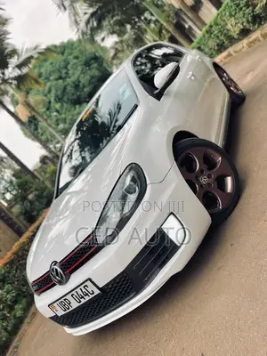 Volkswagen Golf GTI 2012 White