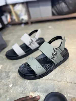 Classic Fendi Gladiator Leather Sandals in Stock