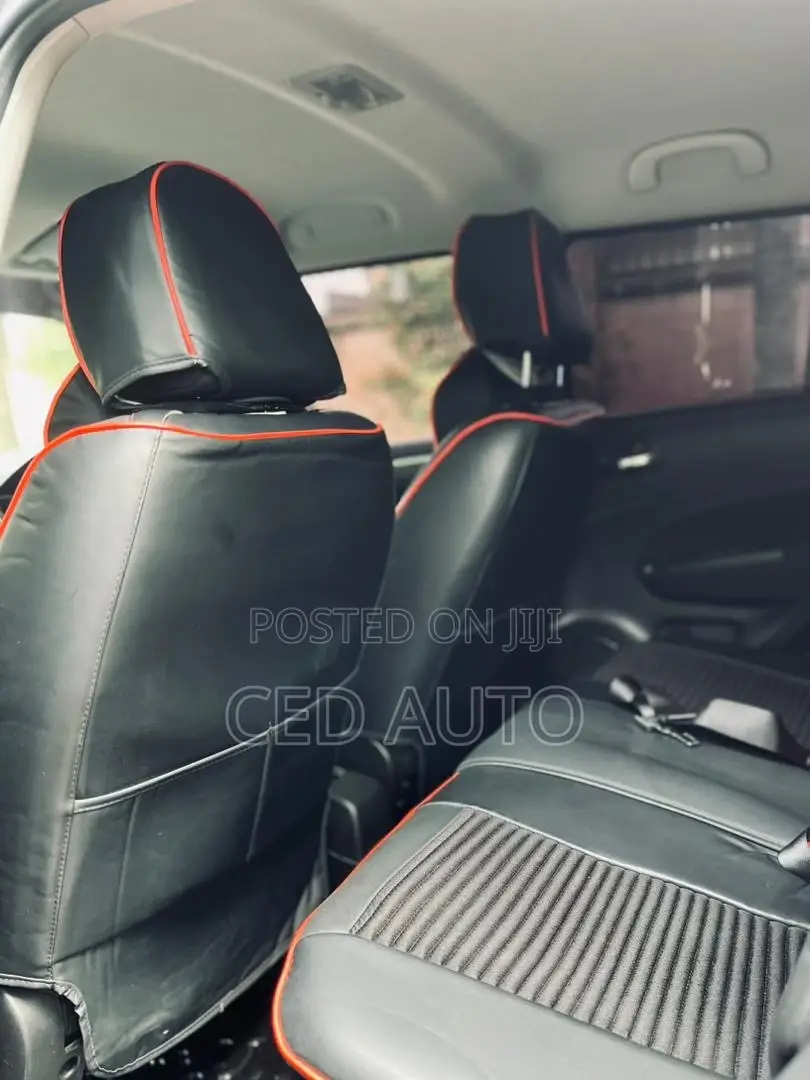 Suzuki Swift 2010 Black