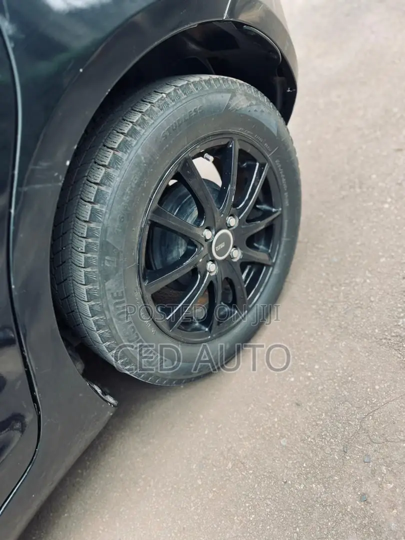 Suzuki Swift 2010 Black
