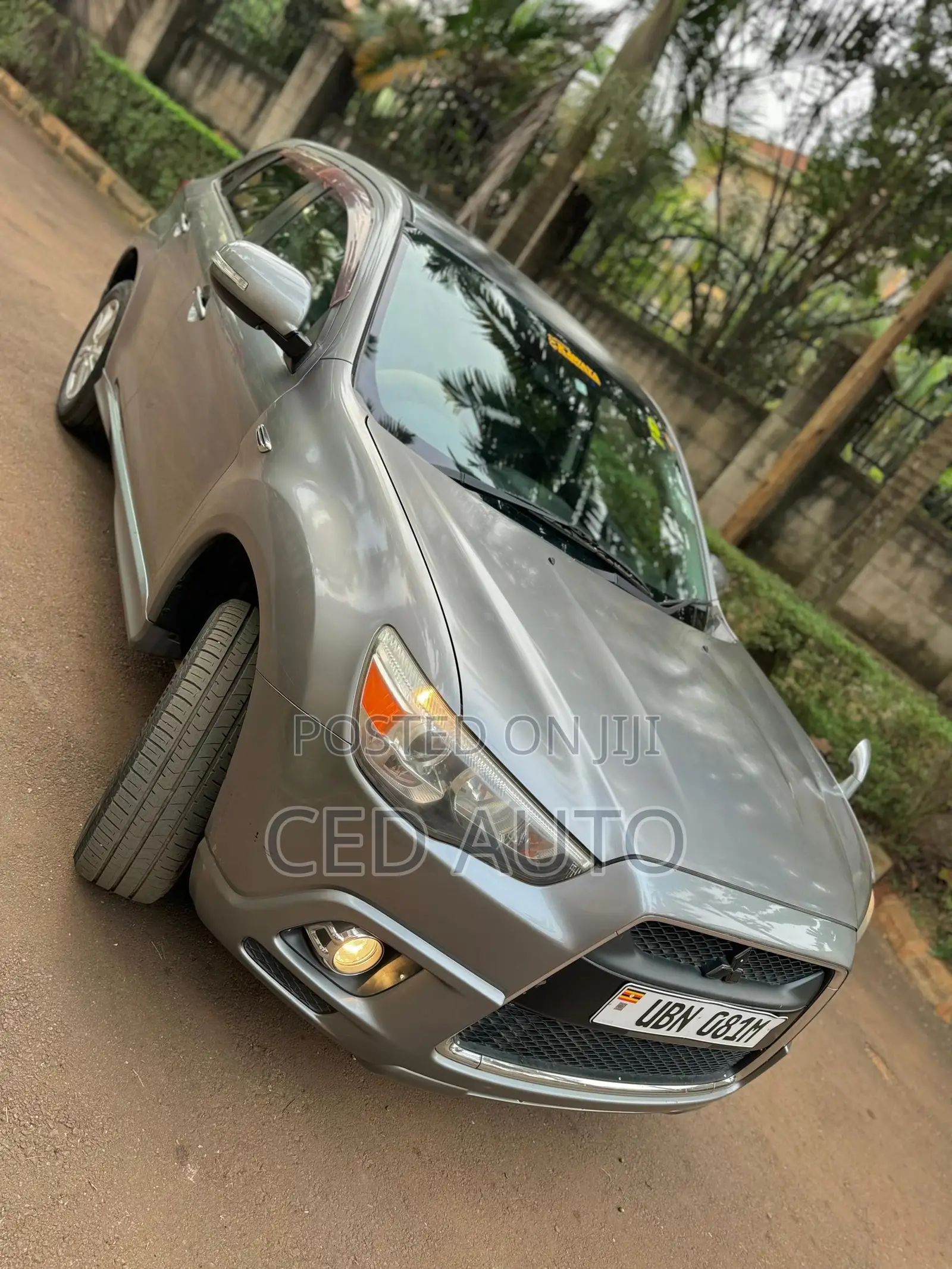 Mitsubishi RVR 2010 Silver