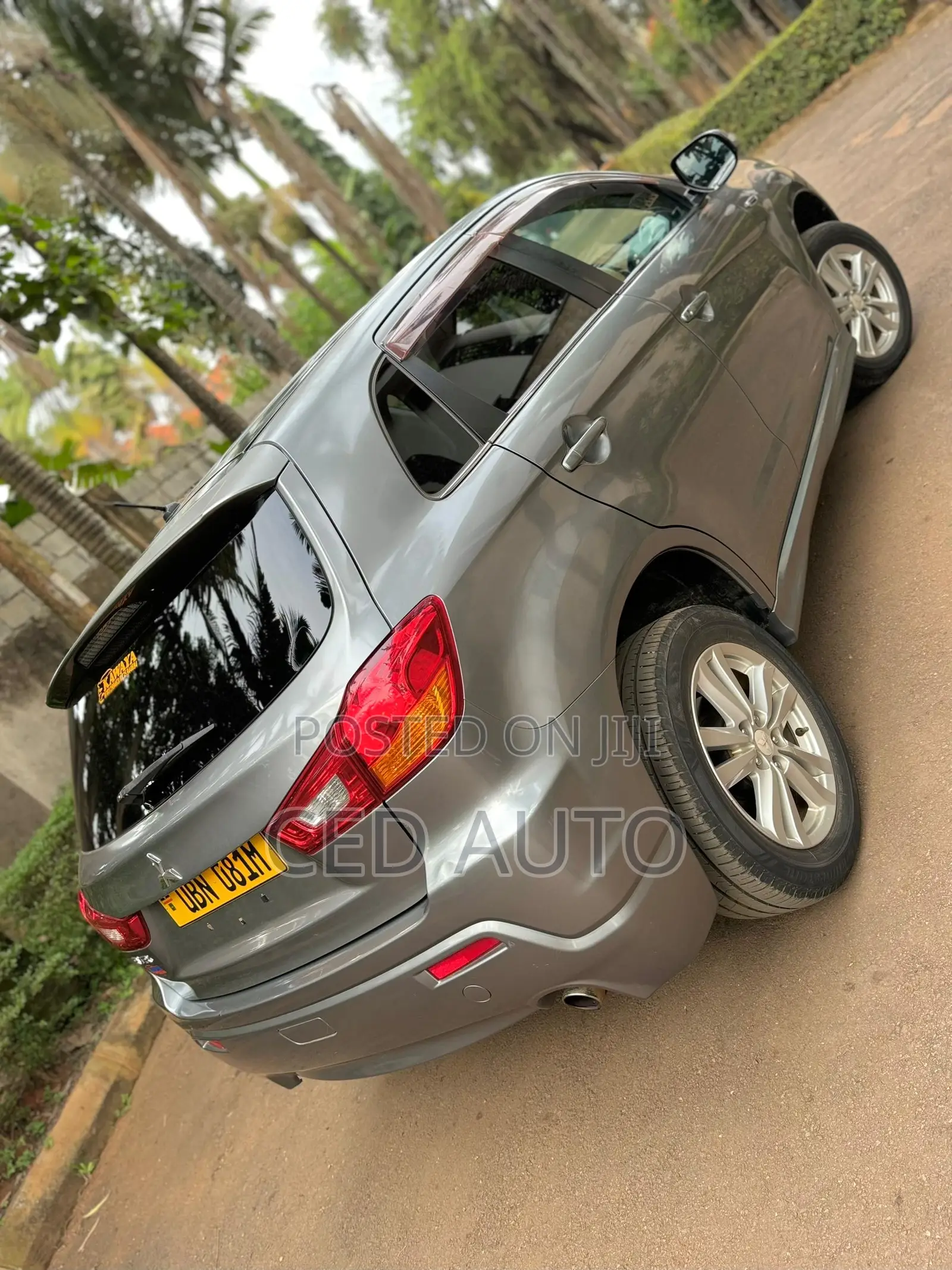 Mitsubishi RVR 2010 Silver