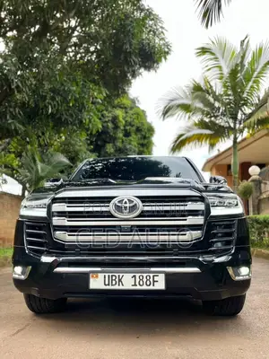 Toyota Land Cruiser 2015 Black