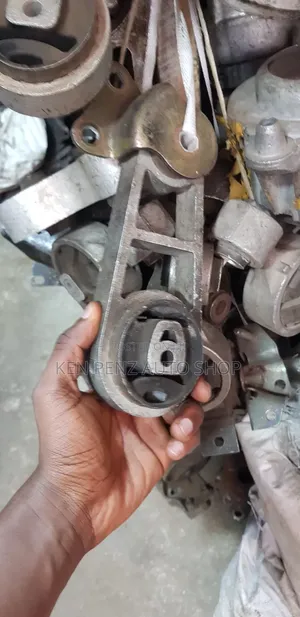 Mazda Demio Engine Mounting