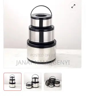 A Set of 3 Piece Lunch Box