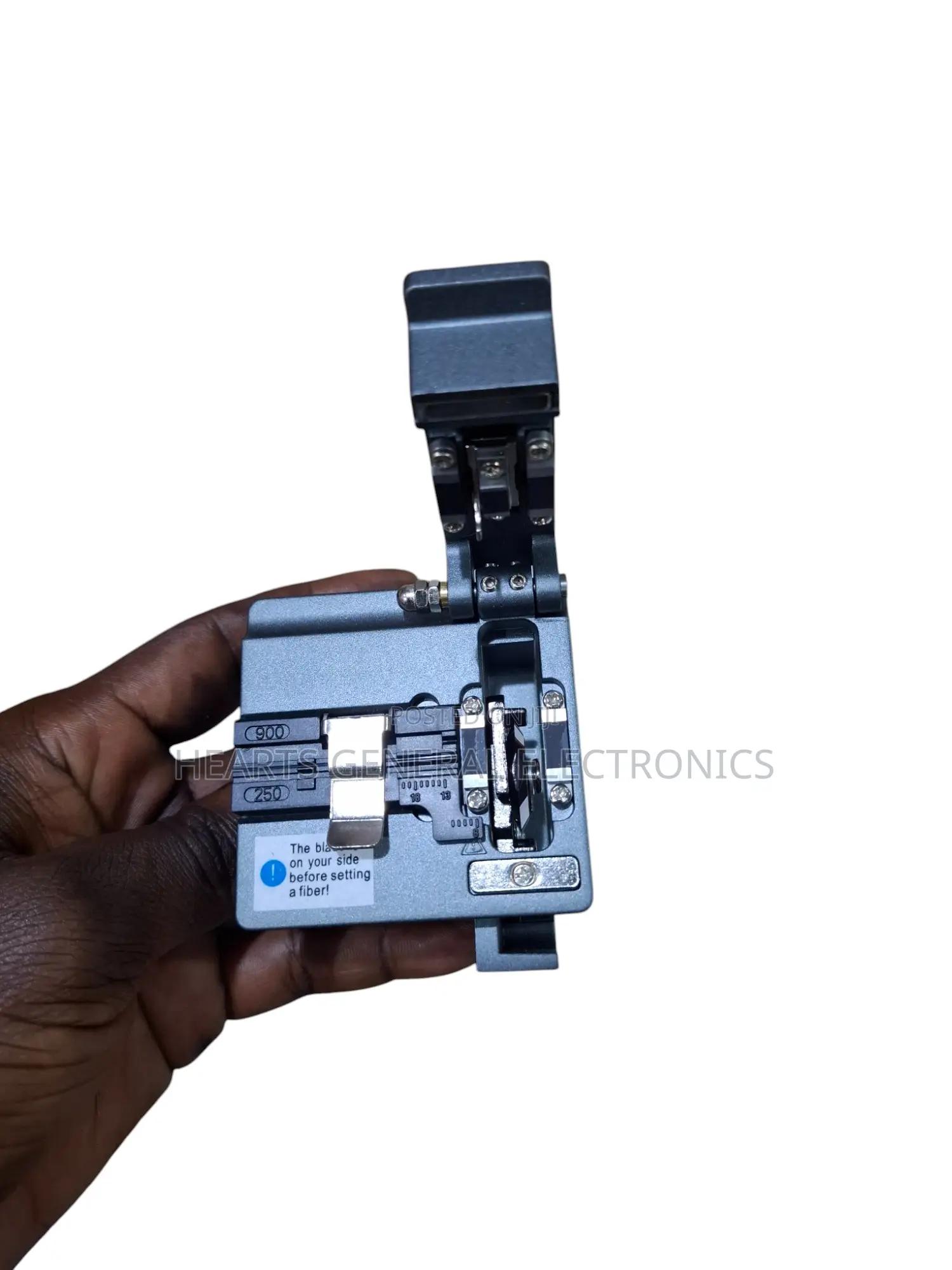 High Precision Optical Fiber Cleaver