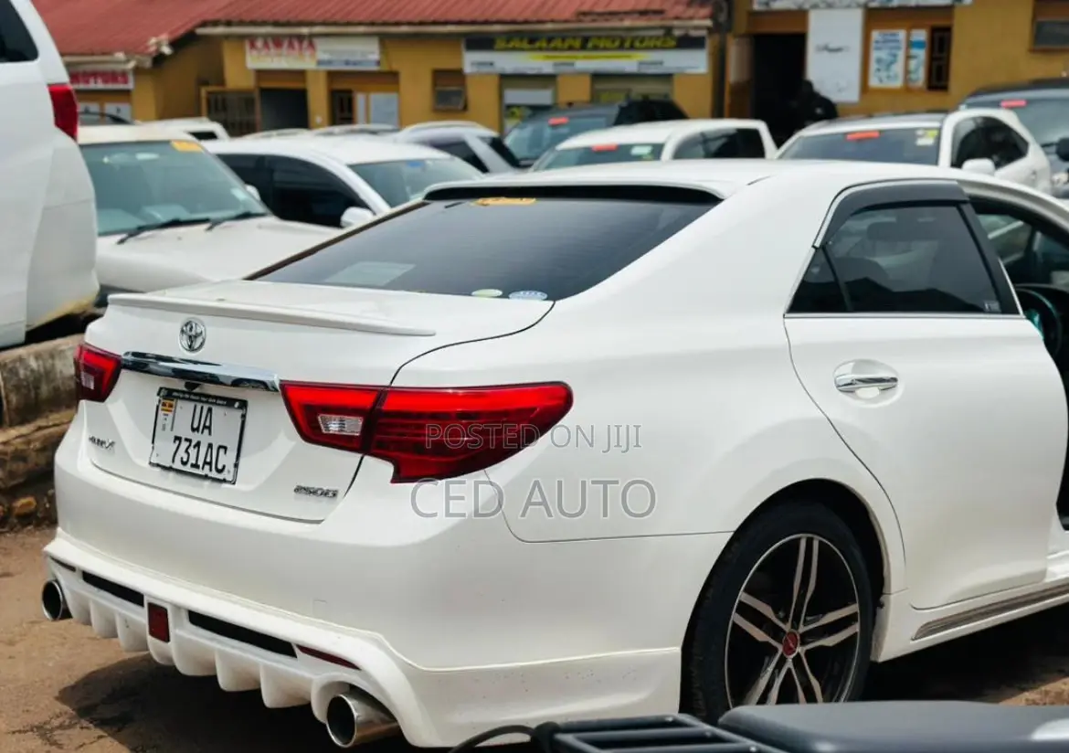 Toyota Mark X 2014 White